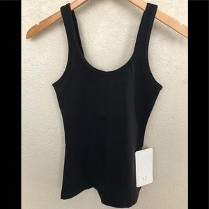 Lululemon Back At It Tank Black Size 10 NWT